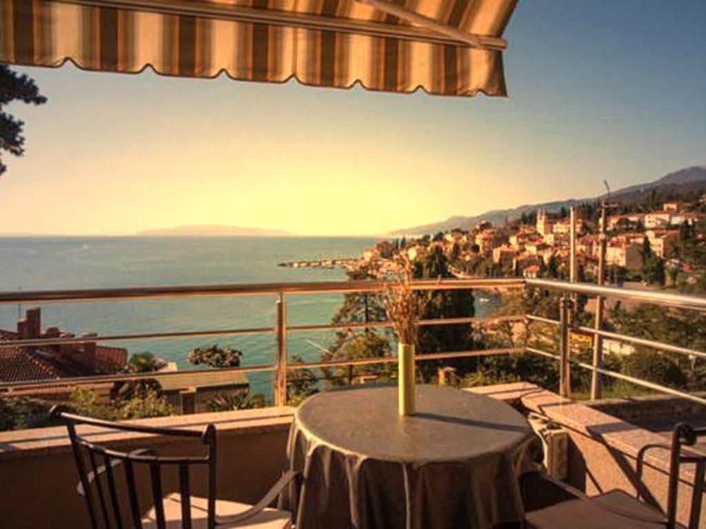 Apartments Villa Dinka Opatija Zewnętrze zdjęcie